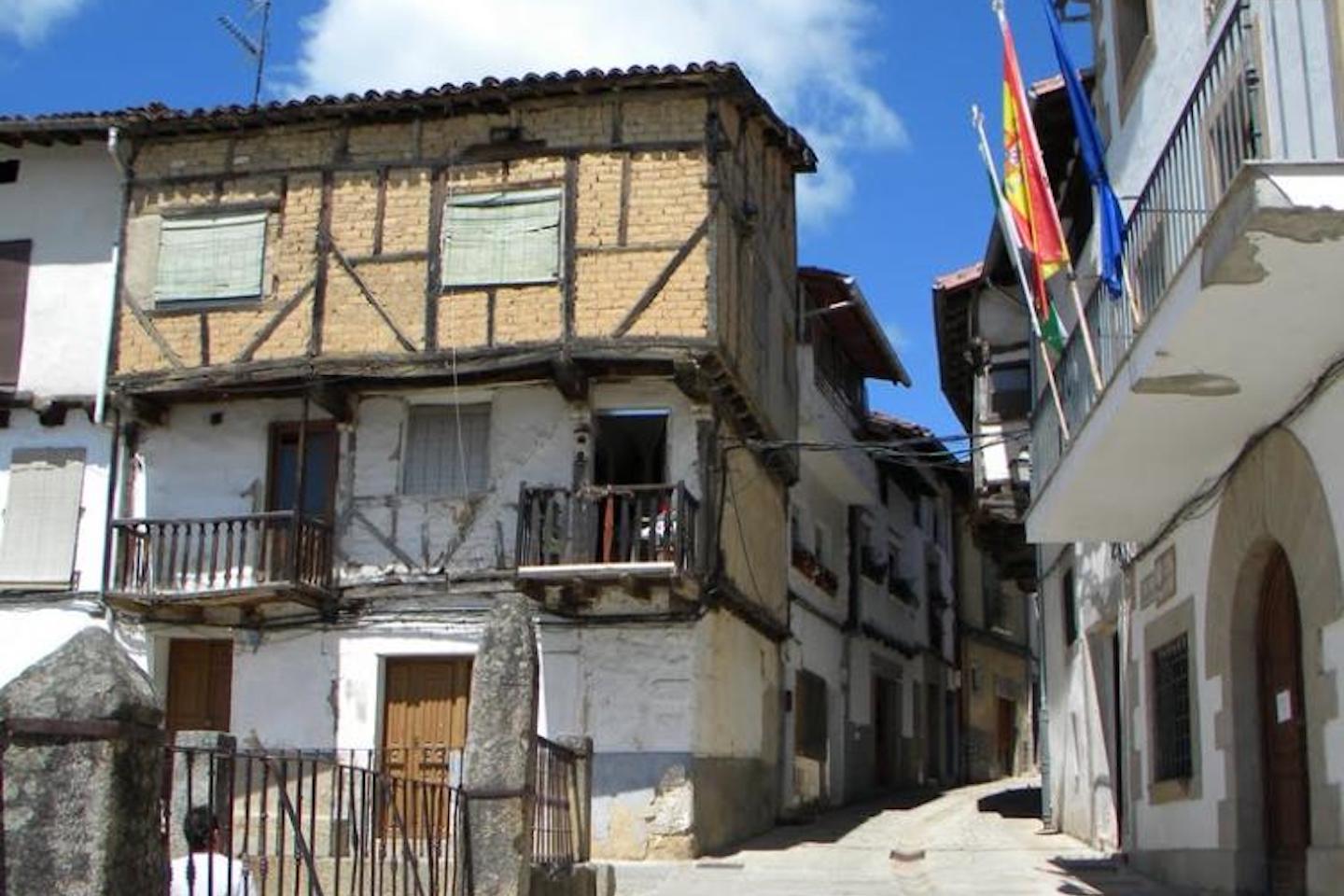 calle entrefuentes